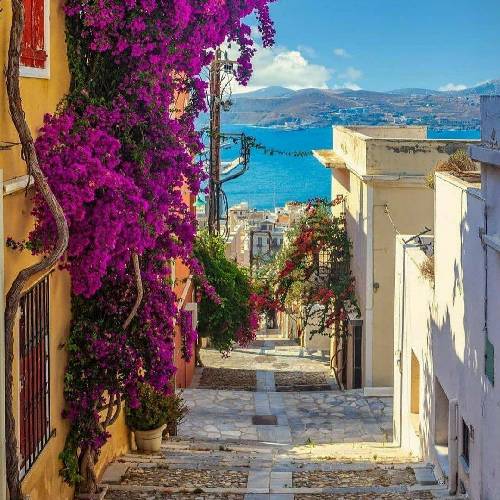 با گیتار هرچی دارم سی تو دارم تو عزیز حونمی